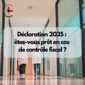 Couloir de cabinet médical avec deux professionnels de santé en blouse, illustrant les enjeux du contrôle fiscal déclaration 2035 et la préparation comptable des professions libérales.